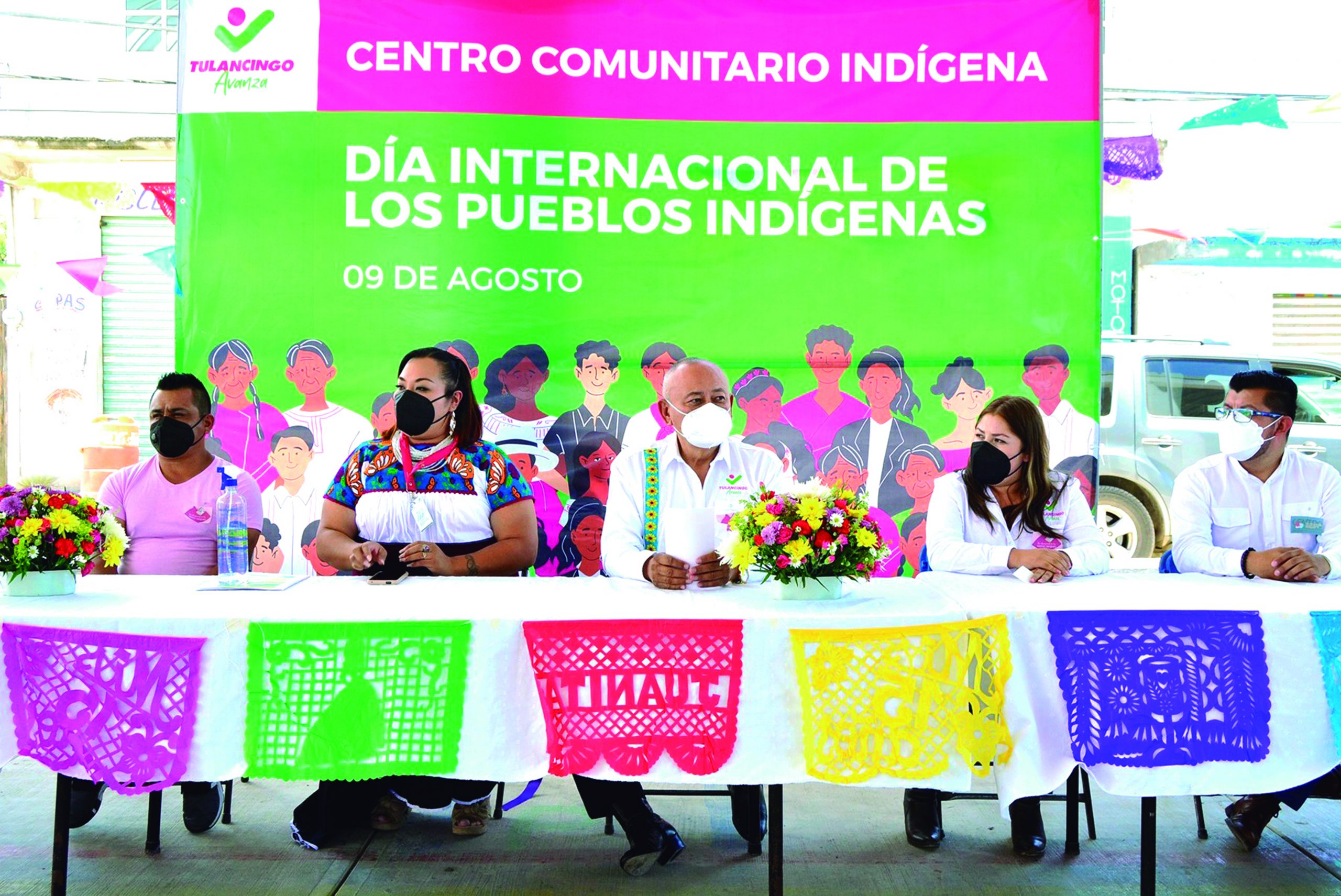 El presidente de Tulancingo Jorge Márquez Alvarado, encabezó en Santa Ana Hueytlalpan, la conmemoración por el Día Internacional de los Pueblos Indígenas, evento durante el cual se presentó el Centro Comunitario Indígena Otomí.